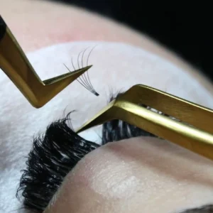 2 Days Eyelash Extension Course. Learn how to professionally install eyelashes in just 2 days. Cluster lashes, Classic, Volume & Hybrid Lashes covered. Full kit to take home.
